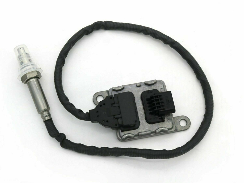 Sensore NOx A1038111 Mercedes-Benz 12V | A 000 905 81 11 | Autovetture | Qualità originale